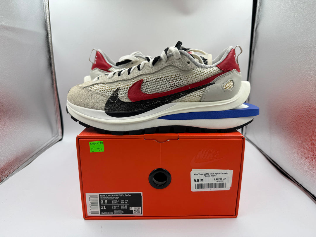PRE OWNED Nike Vaporwaffle sacai Sport Fuchsia "Game Royal" Conditional
