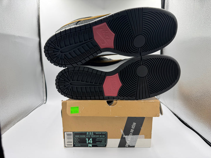 PRE OWNED Nike SB Dunk Low Walk of Fame Conditional