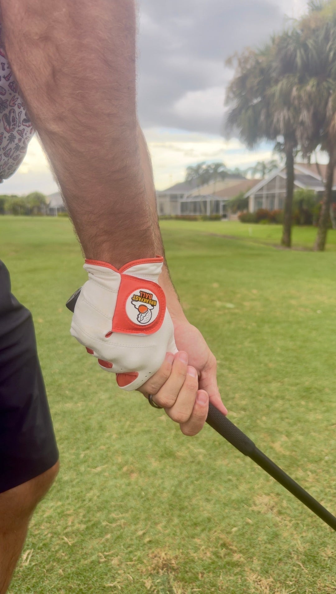 Breakfast Ball Cabretta Leather Golf Glove | Premium Golf Glove with Magnetic Ball Marker | Left &amp; Right Hand | Standard &amp; Cadet Sizes