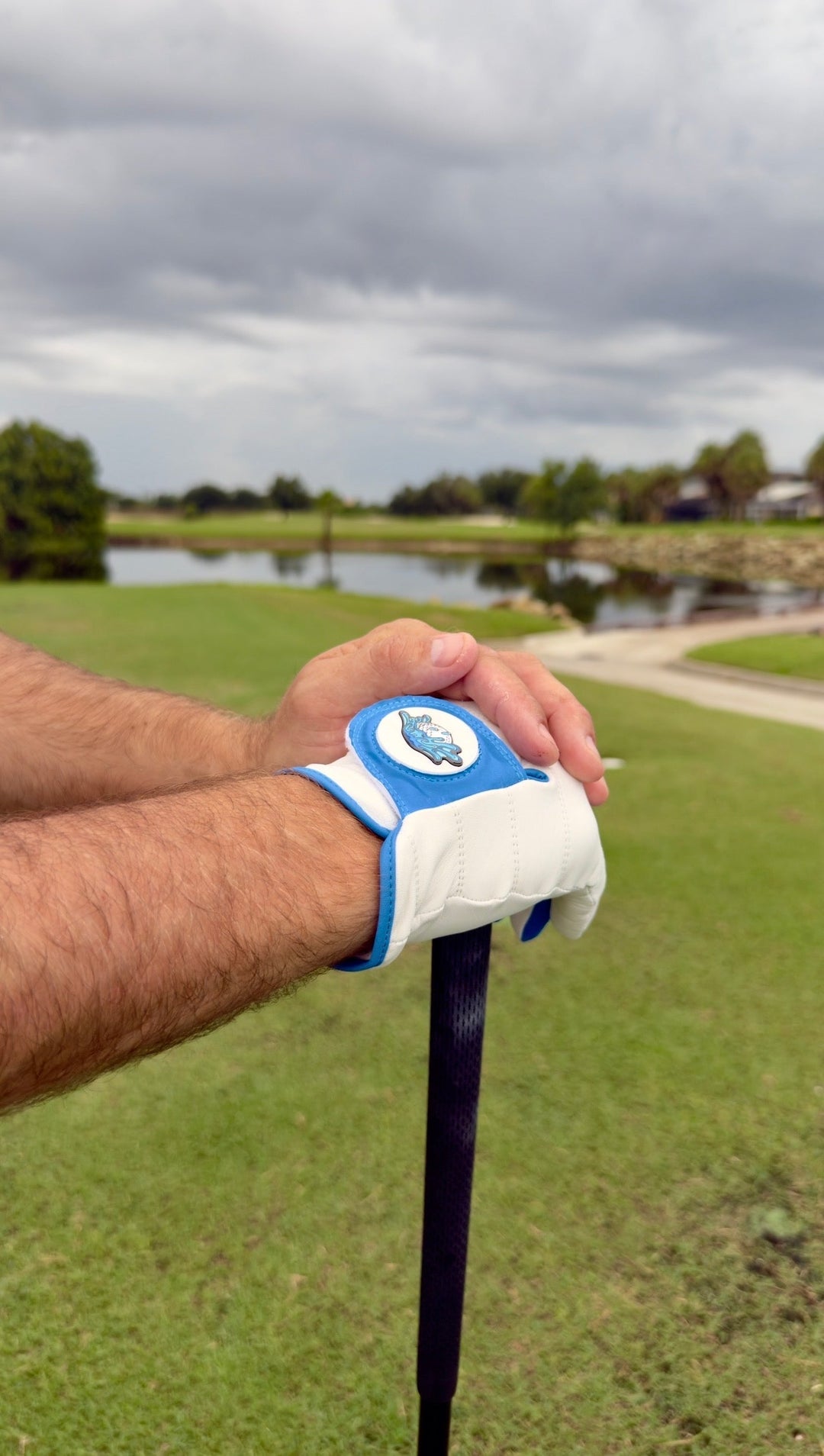 Water Ball Cabretta Leather Golf Glove | Premium Golf Glove with Magnetic Ball Marker | Left &amp; Right Hand | Standard &amp; Cadet Sizes