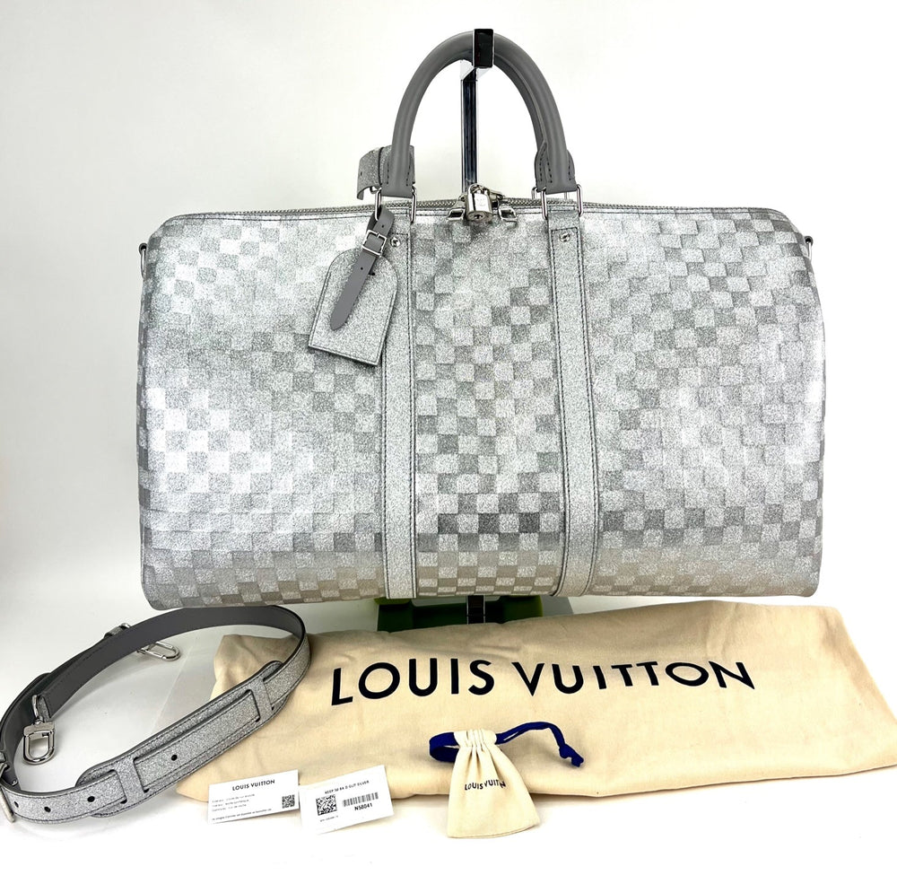 Louis Vuitton Keepall Bandoulière 50B silver glitter Damier duffle bag – STORE 7994