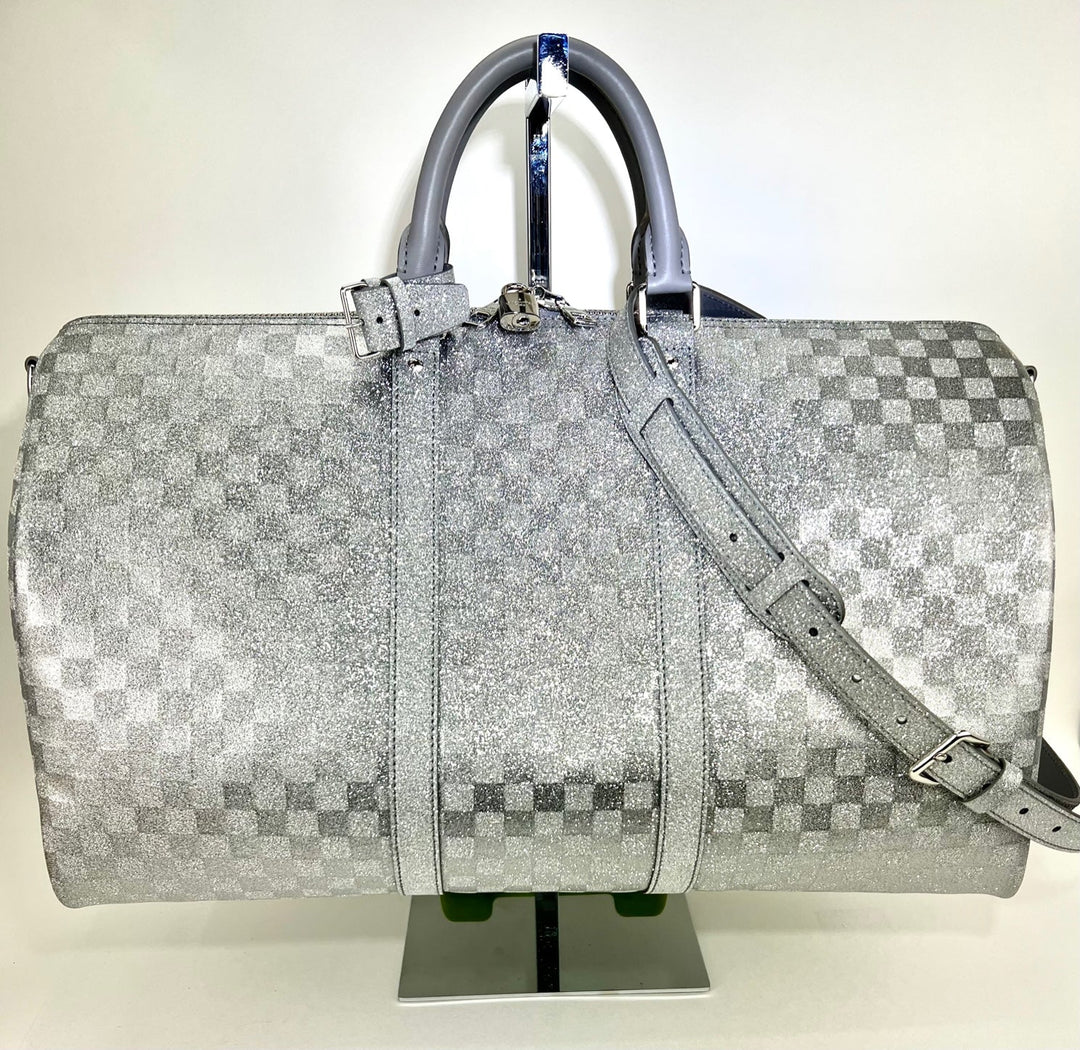 Louis Vuitton Keepall Bandoulière 50B silver glitter Damier duffle bag – STORE 7994