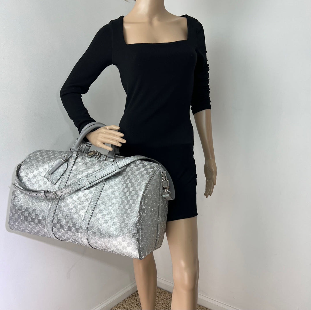Louis Vuitton Keepall Bandoulière 50B silver glitter Damier duffle bag – STORE 7994