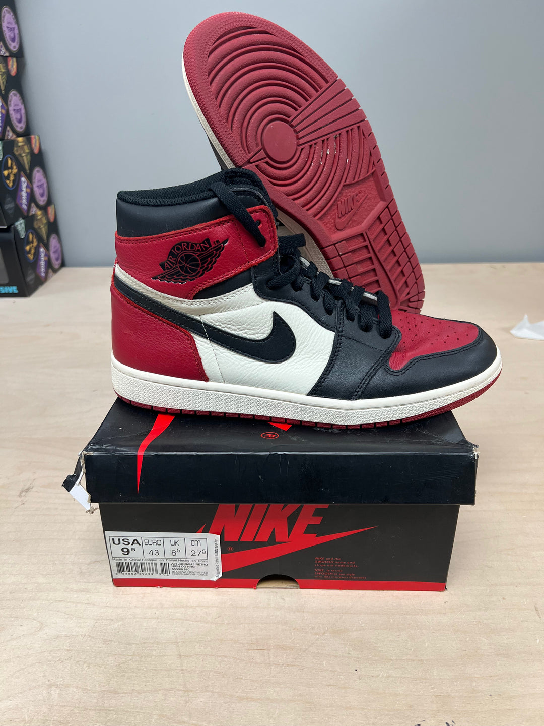 PRE OWNED Air Jordan Retro 1 "Bred Toe"
