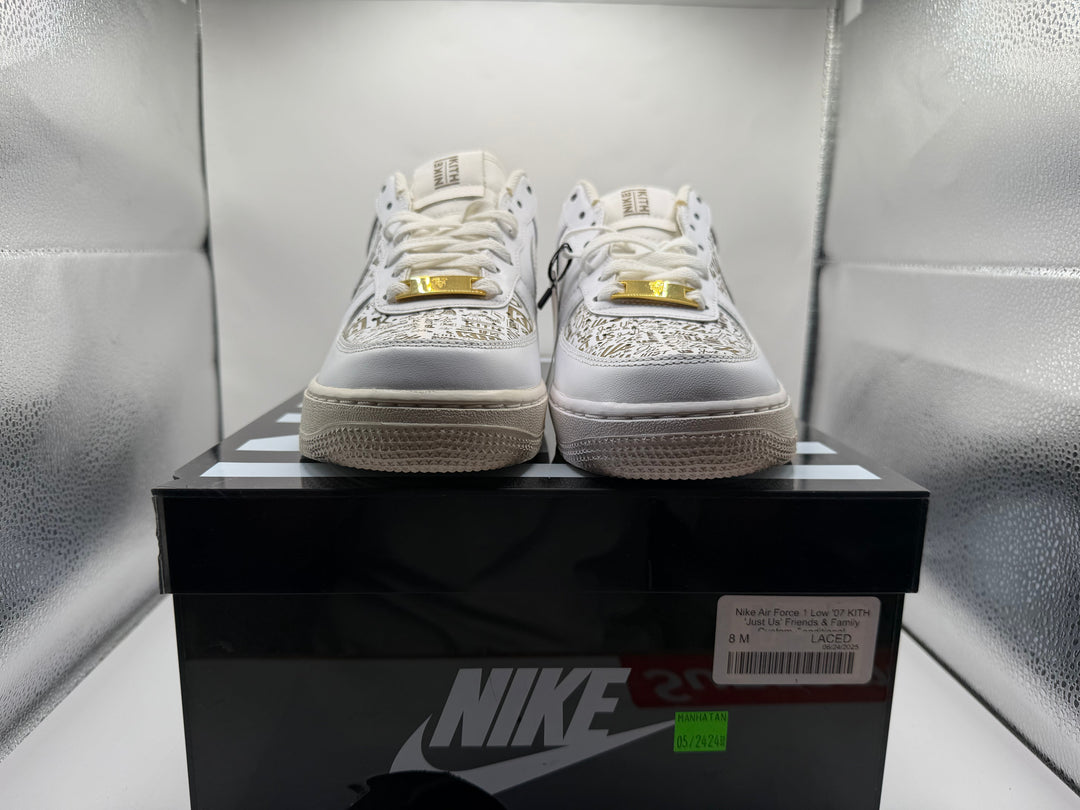 Nike Air Force 1 Low &