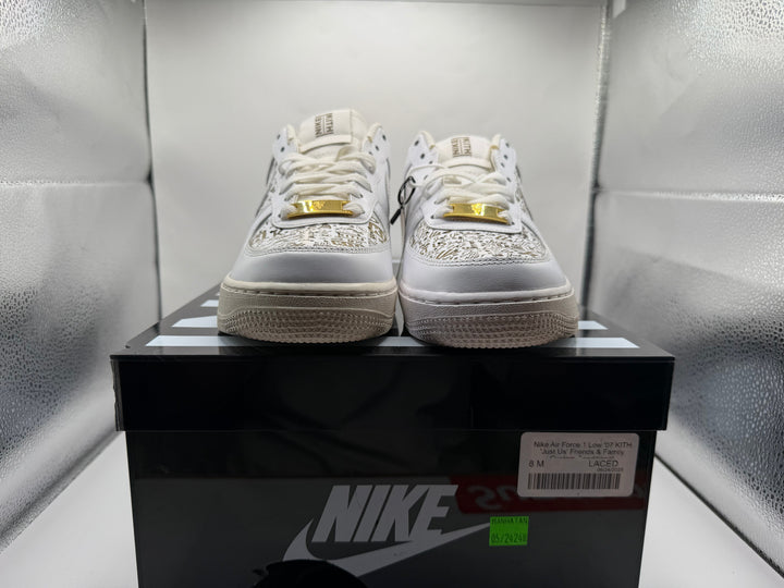 Nike Air Force 1 Low &