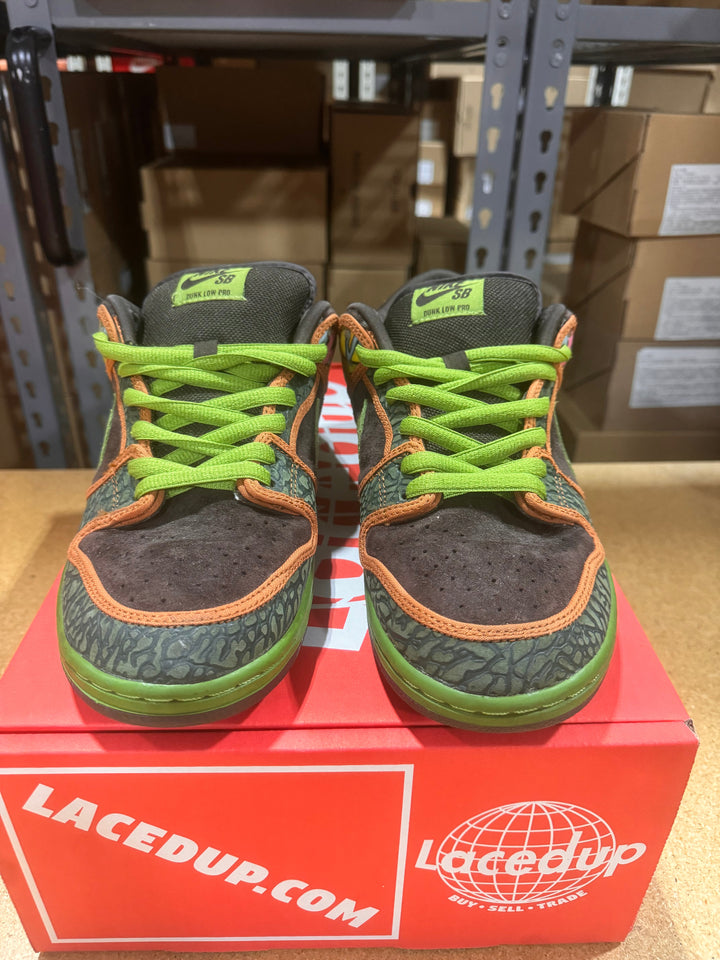 PRE OWNED Nike SB Dunk Low De La Soul (2015)