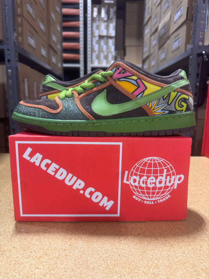 PRE OWNED Nike SB Dunk Low De La Soul (2015)