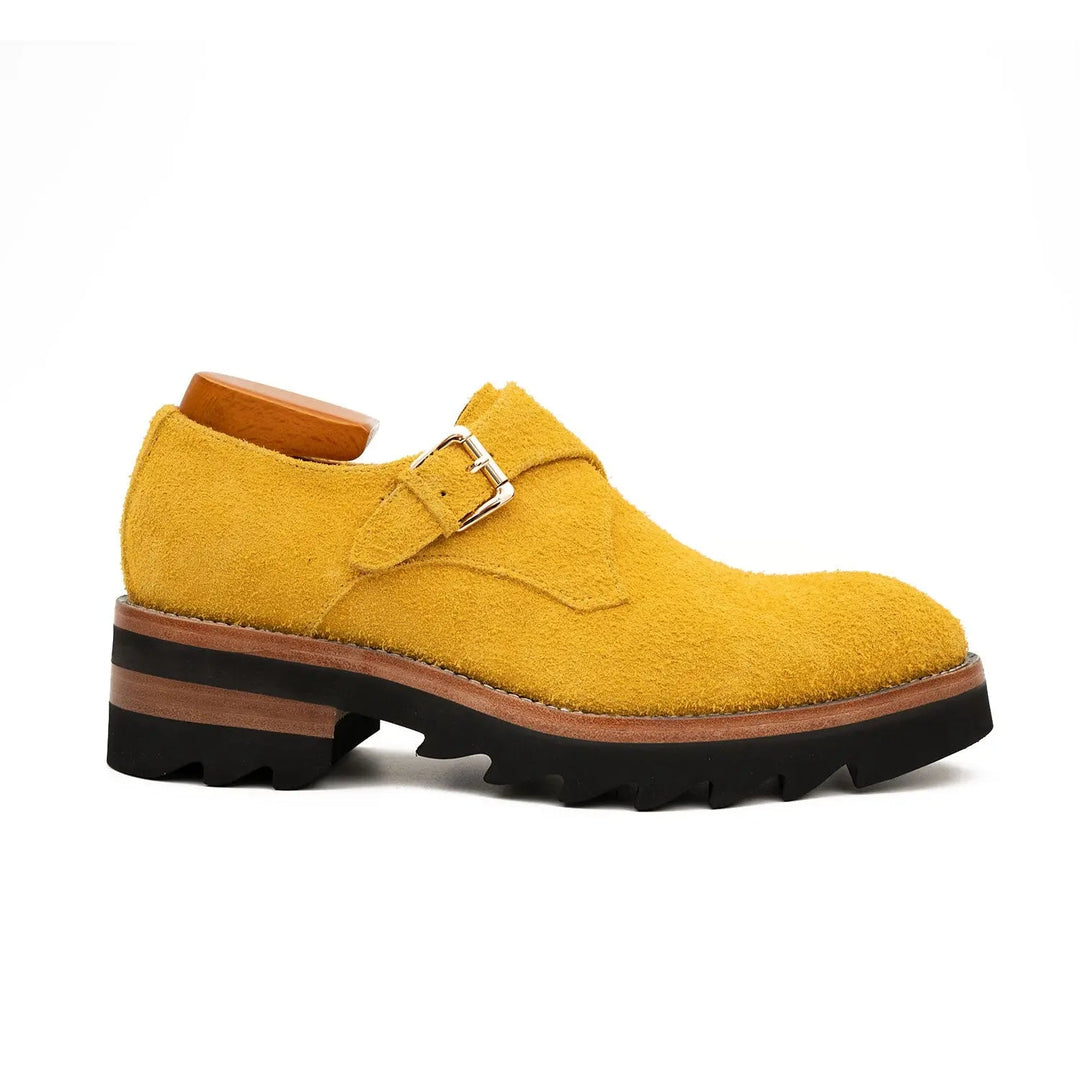 DV DIVINCH men’s shoes, handcrafted leather shoes, calfskin footwear, men’s designer shoes, leather dress shoes, brogue shoes, Derby shoes, Oxford shoes, monk strap shoes, Chelsea boots, lug sole footwear