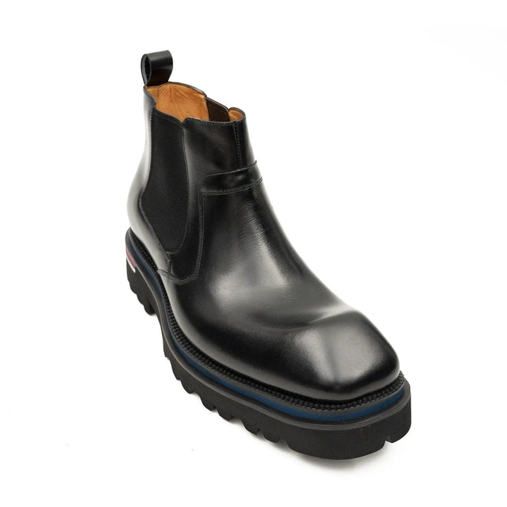DV DIVINCH men’s shoes, handcrafted leather shoes, calfskin footwear, men’s designer shoes, leather dress shoes, brogue shoes, Derby shoes, Oxford shoes, monk strap shoes, Chelsea boots, lug sole footwear