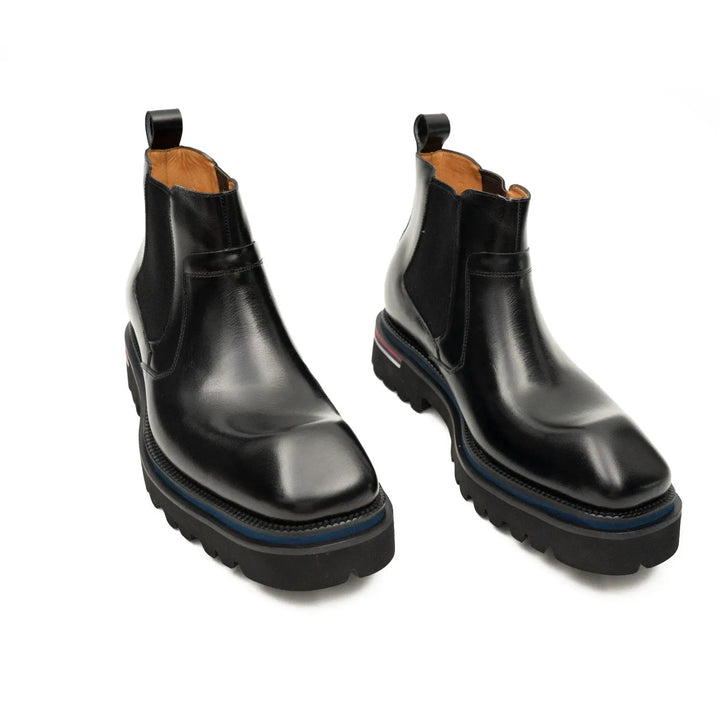 DV DIVINCH men’s shoes, handcrafted leather shoes, calfskin footwear, men’s designer shoes, leather dress shoes, brogue shoes, Derby shoes, Oxford shoes, monk strap shoes, Chelsea boots, lug sole footwear