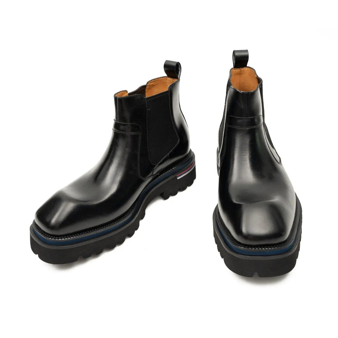 DV DIVINCH men’s shoes, handcrafted leather shoes, calfskin footwear, men’s designer shoes, leather dress shoes, brogue shoes, Derby shoes, Oxford shoes, monk strap shoes, Chelsea boots, lug sole footwear
