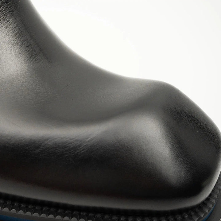 DV DIVINCH men’s shoes, handcrafted leather shoes, calfskin footwear, men’s designer shoes, leather dress shoes, brogue shoes, Derby shoes, Oxford shoes, monk strap shoes, Chelsea boots, lug sole footwear