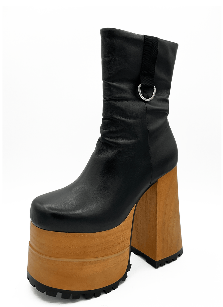 Mantra Boots