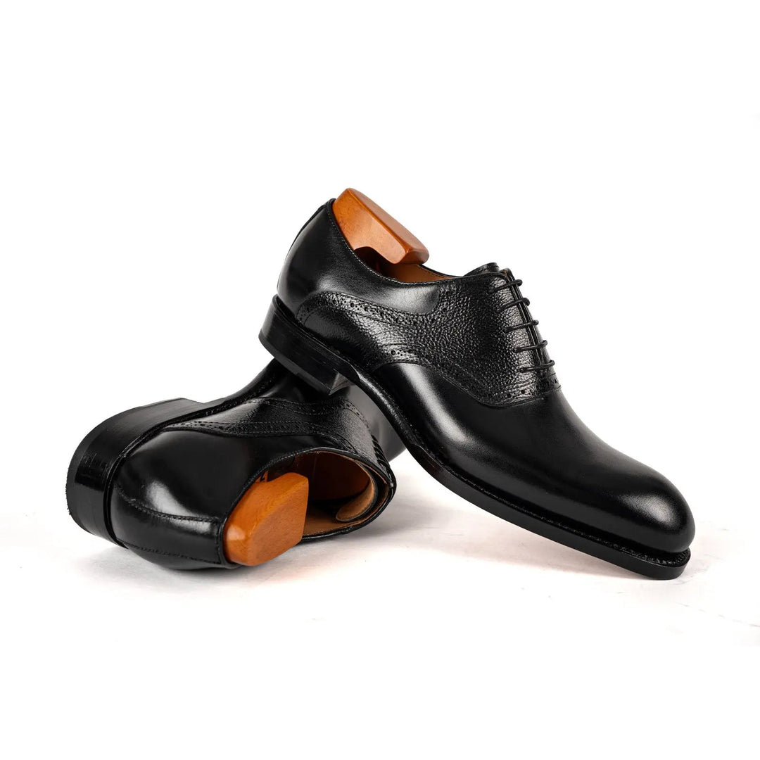 Goodyear Welted Oxford Shoes in Black Leather