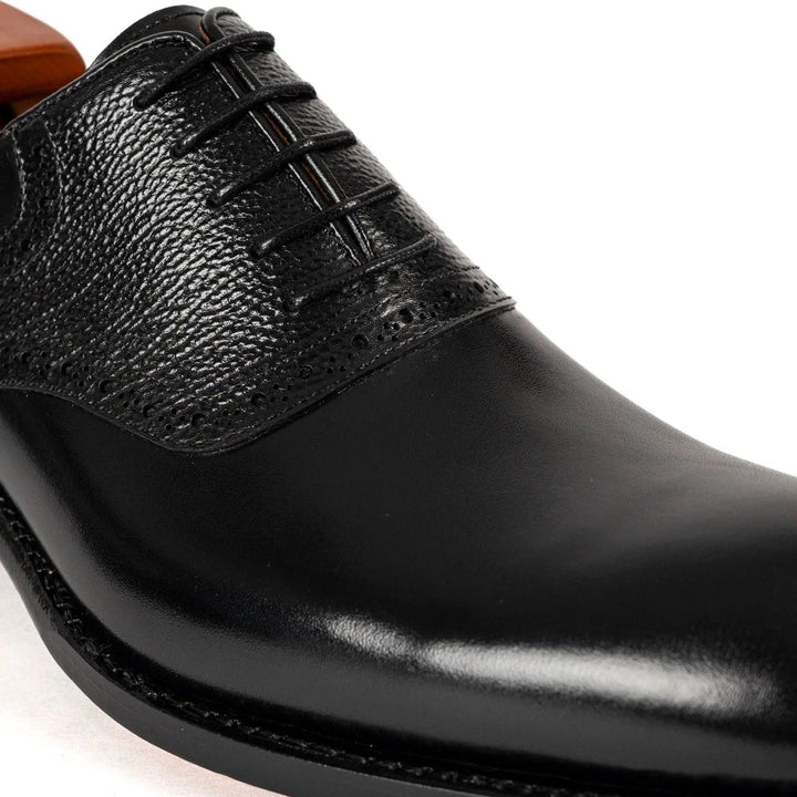 Goodyear Welted Oxford Shoes in Black Leather