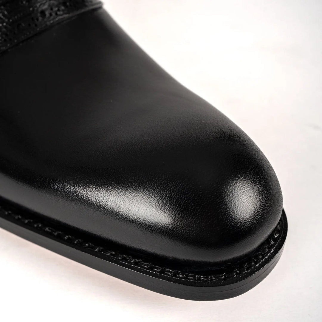 Goodyear Welted Oxford Shoes in Black Leather