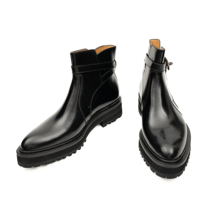 DV DIVINCH men’s shoes, handcrafted leather shoes, calfskin footwear, men’s designer shoes, leather dress shoes, brogue shoes, Derby shoes, Oxford shoes, monk strap shoes, Chelsea boots, lug sole footwear
