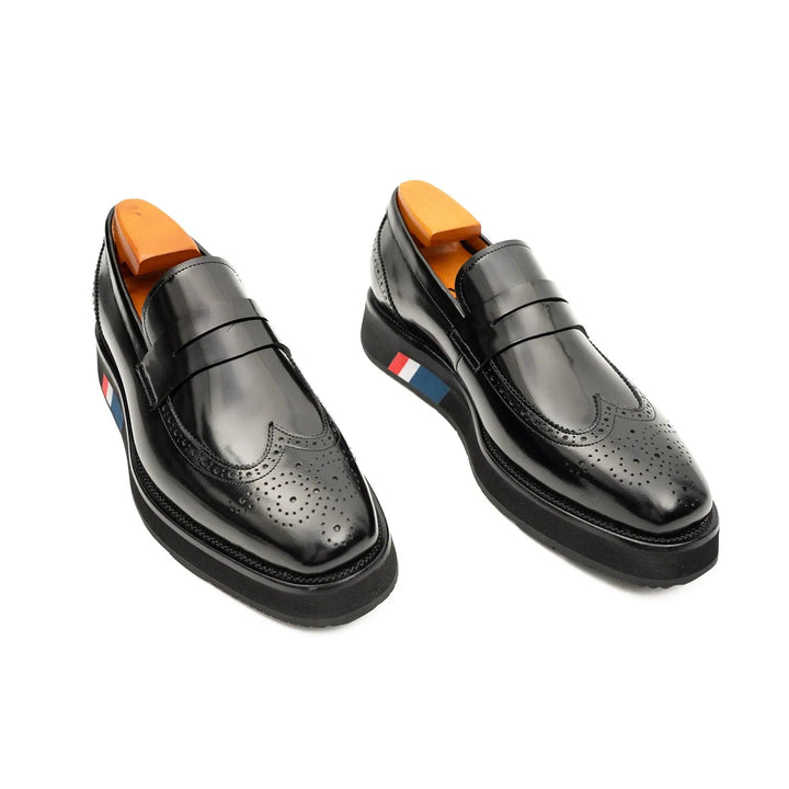DV DIVINCH men’s shoes, handcrafted leather shoes, calfskin footwear, men’s designer shoes, leather dress shoes, brogue shoes, Derby shoes, Oxford shoes, monk strap shoes, Chelsea boots, lug sole footwear