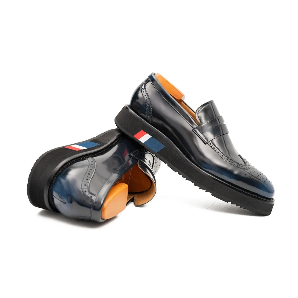 DV DIVINCH men’s shoes, handcrafted leather shoes, calfskin footwear, men’s designer shoes, leather dress shoes, brogue shoes, Derby shoes, Oxford shoes, monk strap shoes, Chelsea boots, lug sole footwear