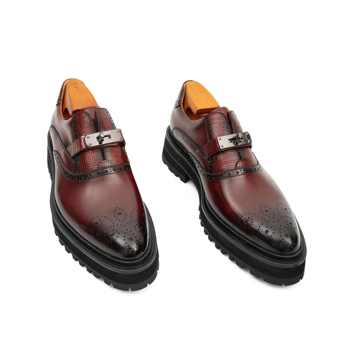 DV DIVINCH men’s shoes, handcrafted leather shoes, calfskin footwear, men’s designer shoes, leather dress shoes, brogue shoes, Derby shoes, Oxford shoes, monk strap shoes, Chelsea boots, lug sole footwear