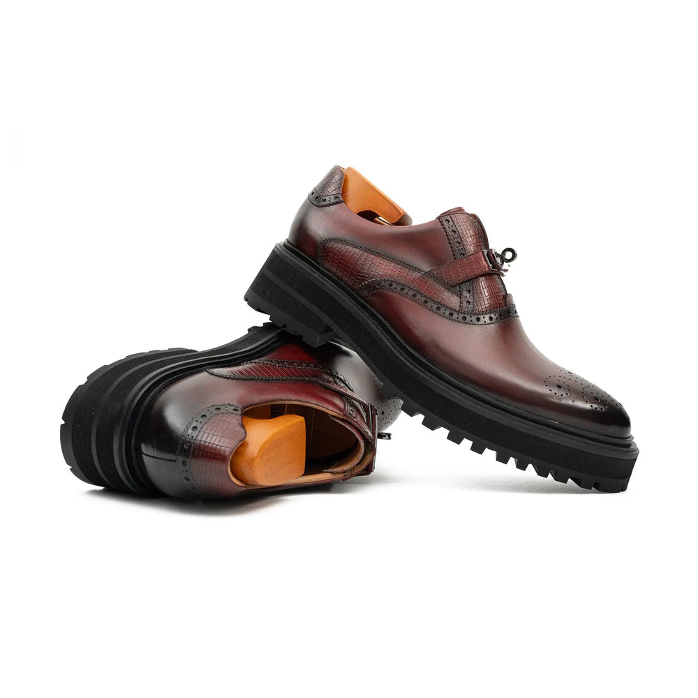 DV DIVINCH men’s shoes, handcrafted leather shoes, calfskin footwear, men’s designer shoes, leather dress shoes, brogue shoes, Derby shoes, Oxford shoes, monk strap shoes, Chelsea boots, lug sole footwear
