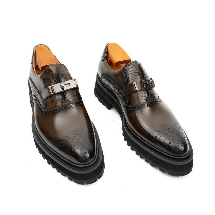 DV DIVINCH men’s shoes, handcrafted leather shoes, calfskin footwear, men’s designer shoes, leather dress shoes, brogue shoes, Derby shoes, Oxford shoes, monk strap shoes, Chelsea boots, lug sole footwear