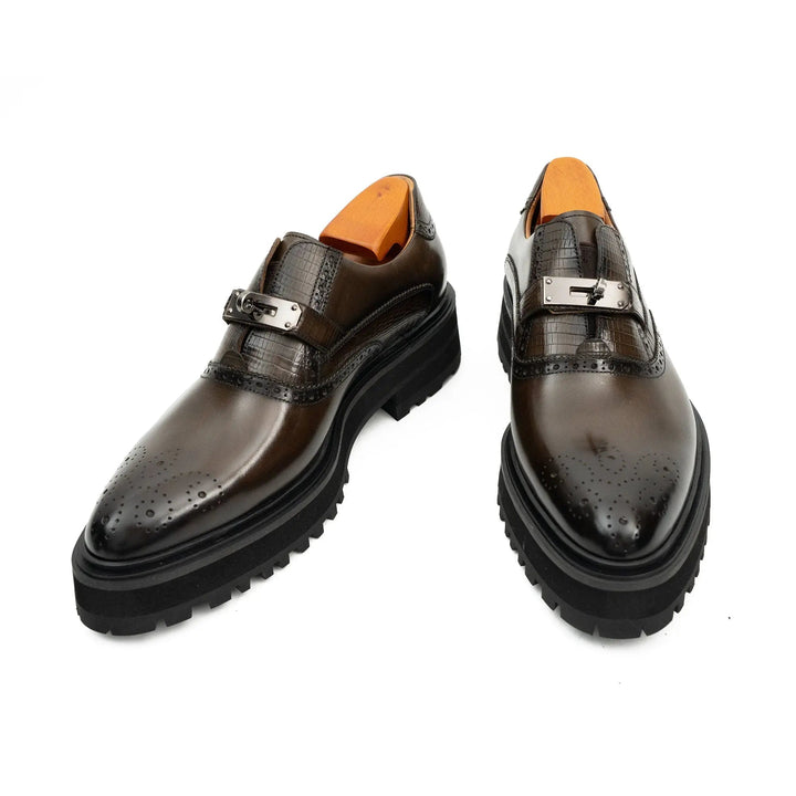 DV DIVINCH men’s shoes, handcrafted leather shoes, calfskin footwear, men’s designer shoes, leather dress shoes, brogue shoes, Derby shoes, Oxford shoes, monk strap shoes, Chelsea boots, lug sole footwear