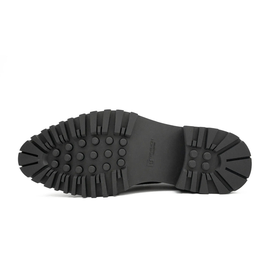 DV DIVINCH men’s shoes, handcrafted leather shoes, calfskin footwear, men’s designer shoes, leather dress shoes, brogue shoes, Derby shoes, Oxford shoes, monk strap shoes, Chelsea boots, lug sole footwear