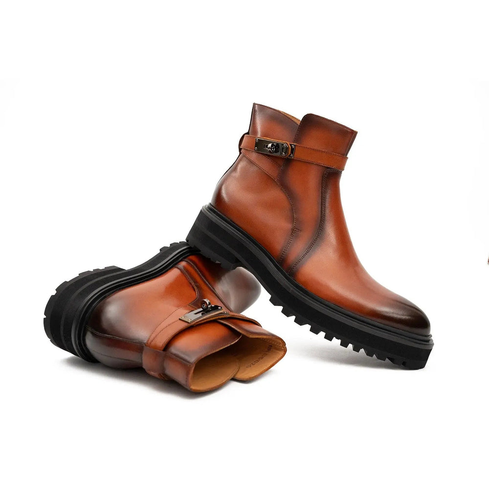 DV DIVINCH men’s shoes, handcrafted leather shoes, calfskin footwear, men’s designer shoes, leather dress shoes, brogue shoes, Derby shoes, Oxford shoes, monk strap shoes, Chelsea boots, lug sole footwear