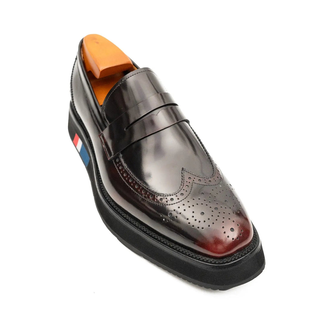 DV DIVINCH men’s shoes, handcrafted leather shoes, calfskin footwear, men’s designer shoes, leather dress shoes, brogue shoes, Derby shoes, Oxford shoes, monk strap shoes, Chelsea boots, lug sole footwear