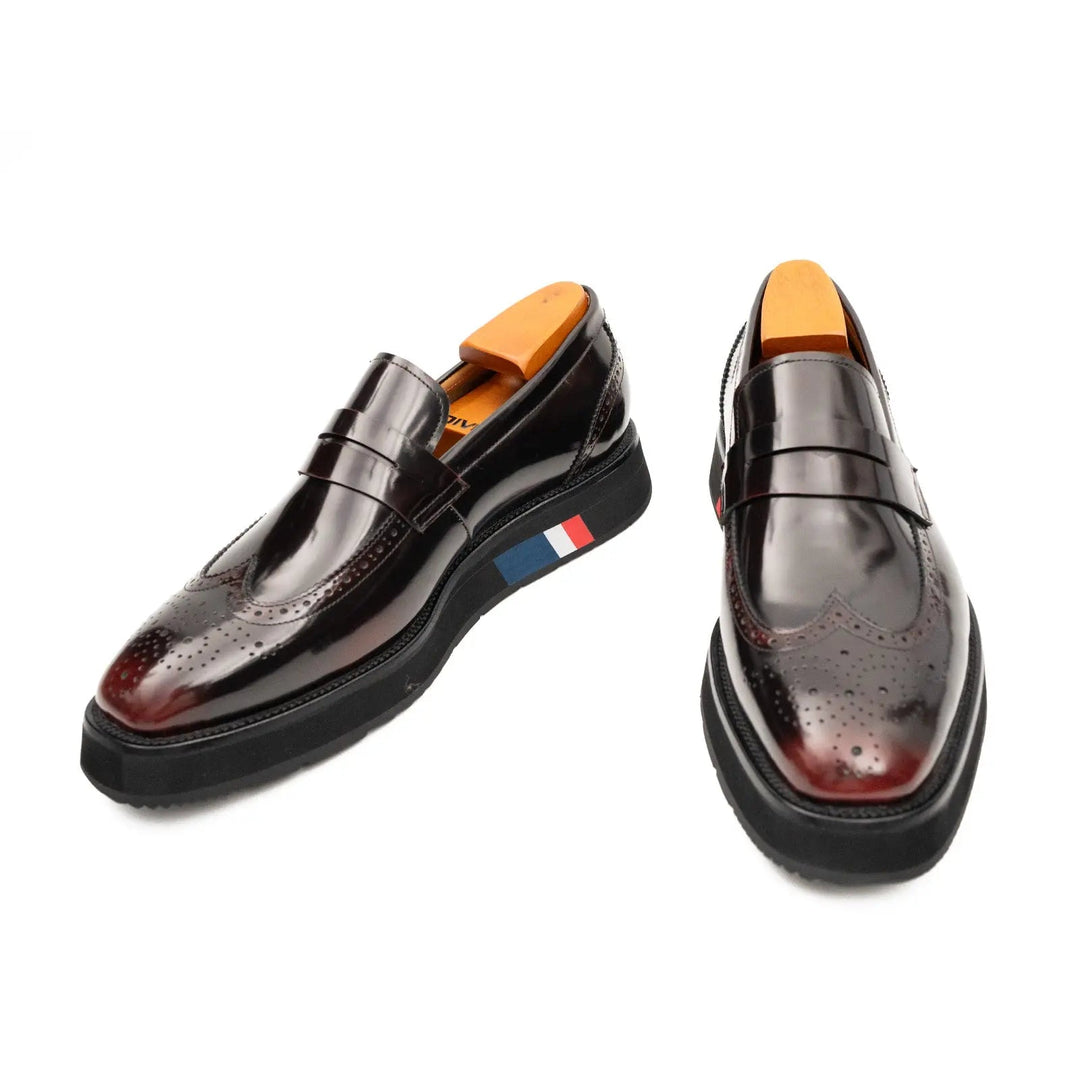 DV DIVINCH men’s shoes, handcrafted leather shoes, calfskin footwear, men’s designer shoes, leather dress shoes, brogue shoes, Derby shoes, Oxford shoes, monk strap shoes, Chelsea boots, lug sole footwear