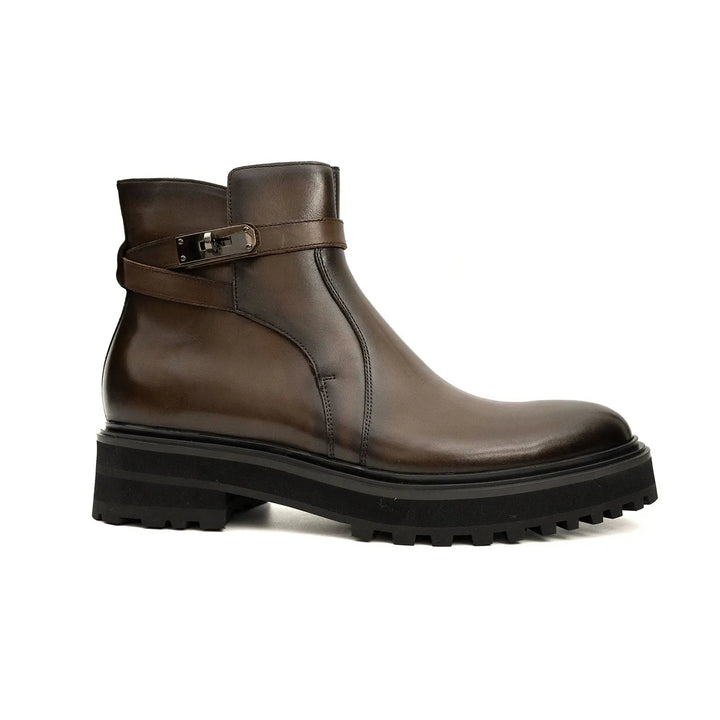 DV DIVINCH men’s shoes, handcrafted leather shoes, calfskin footwear, men’s designer shoes, leather dress shoes, brogue shoes, Derby shoes, Oxford shoes, monk strap shoes, Chelsea boots, lug sole footwear
