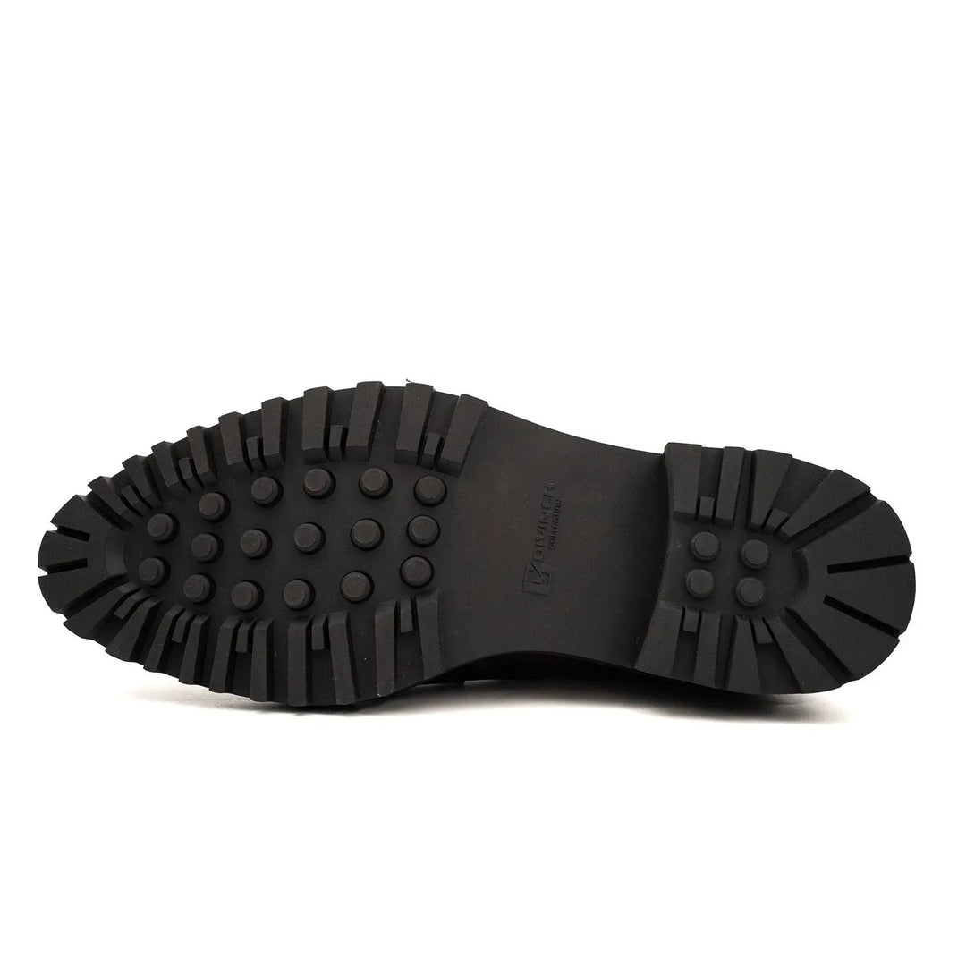 DV DIVINCH men’s shoes, handcrafted leather shoes, calfskin footwear, men’s designer shoes, leather dress shoes, brogue shoes, Derby shoes, Oxford shoes, monk strap shoes, Chelsea boots, lug sole footwear