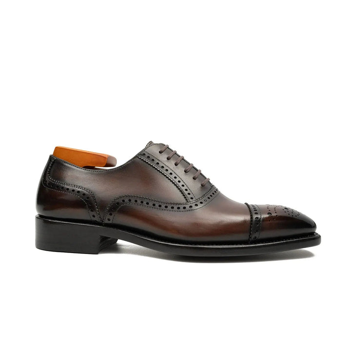 DV DIVINCH men’s shoes, handcrafted leather shoes, calfskin footwear, men’s designer shoes, leather dress shoes, brogue shoes, Derby shoes, Oxford shoes, monk strap shoes, Chelsea boots, lug sole footwear