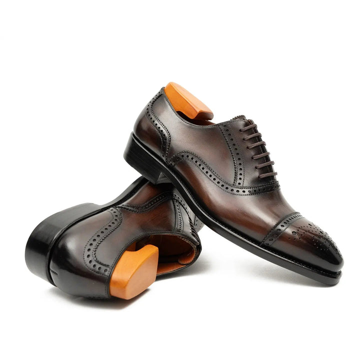 DV DIVINCH men’s shoes, handcrafted leather shoes, calfskin footwear, men’s designer shoes, leather dress shoes, brogue shoes, Derby shoes, Oxford shoes, monk strap shoes, Chelsea boots, lug sole footwear