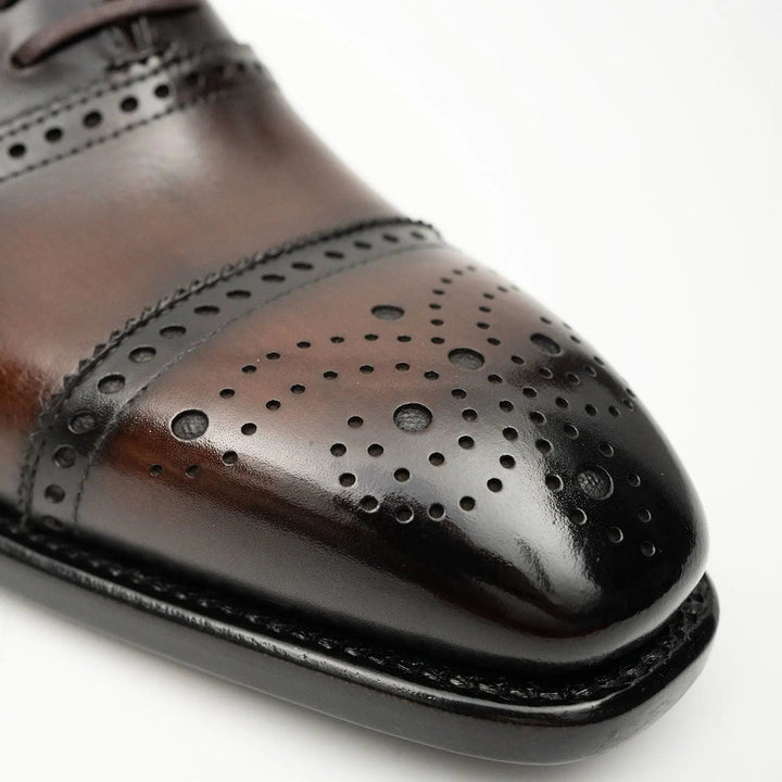 DV DIVINCH men’s shoes, handcrafted leather shoes, calfskin footwear, men’s designer shoes, leather dress shoes, brogue shoes, Derby shoes, Oxford shoes, monk strap shoes, Chelsea boots, lug sole footwear
