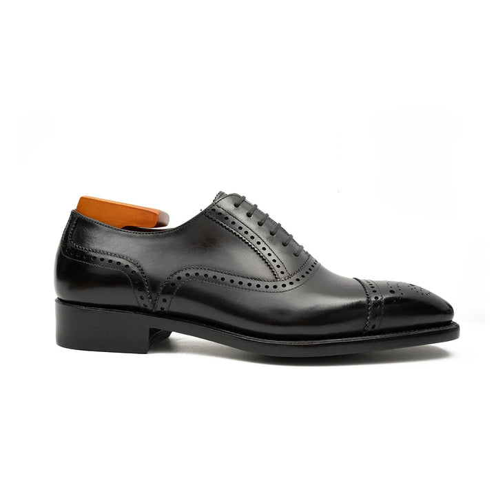 DV DIVINCH men’s shoes, handcrafted leather shoes, calfskin footwear, men’s designer shoes, leather dress shoes, brogue shoes, Derby shoes, Oxford shoes, monk strap shoes, Chelsea boots, lug sole footwear