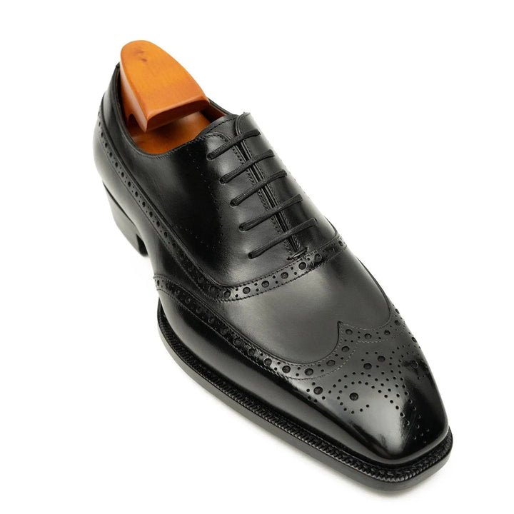 DV DIVINCH men’s shoes, handcrafted leather shoes, calfskin footwear, men’s designer shoes, leather dress shoes, brogue shoes, Derby shoes, Oxford shoes, monk strap shoes, Chelsea boots, lug sole footwear