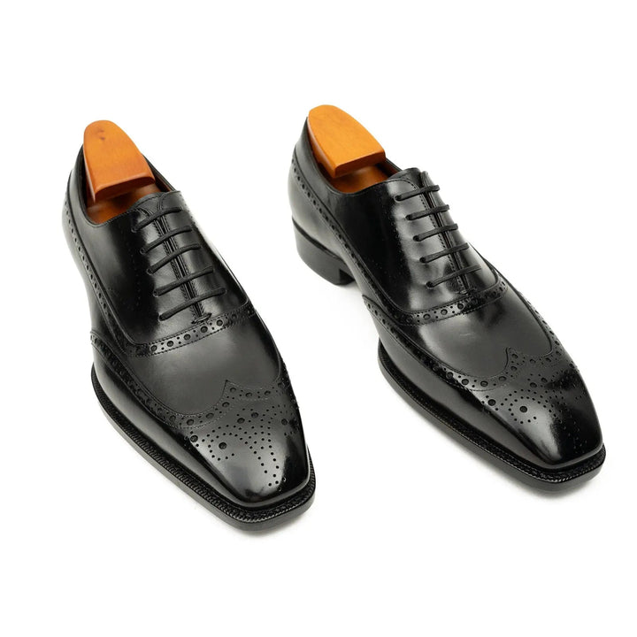 DV DIVINCH men’s shoes, handcrafted leather shoes, calfskin footwear, men’s designer shoes, leather dress shoes, brogue shoes, Derby shoes, Oxford shoes, monk strap shoes, Chelsea boots, lug sole footwear