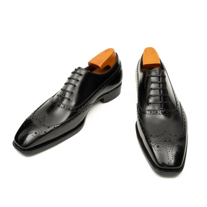 DV DIVINCH men’s shoes, handcrafted leather shoes, calfskin footwear, men’s designer shoes, leather dress shoes, brogue shoes, Derby shoes, Oxford shoes, monk strap shoes, Chelsea boots, lug sole footwear