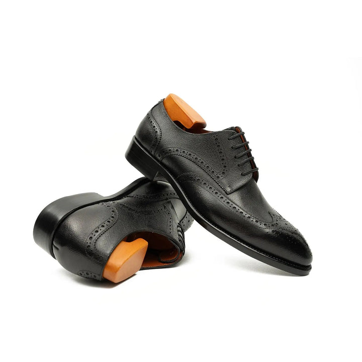 DV DIVINCH men’s shoes, handcrafted leather shoes, calfskin footwear, men’s designer shoes, leather dress shoes, brogue shoes, Derby shoes, Oxford shoes, monk strap shoes, Chelsea boots, lug sole footwear