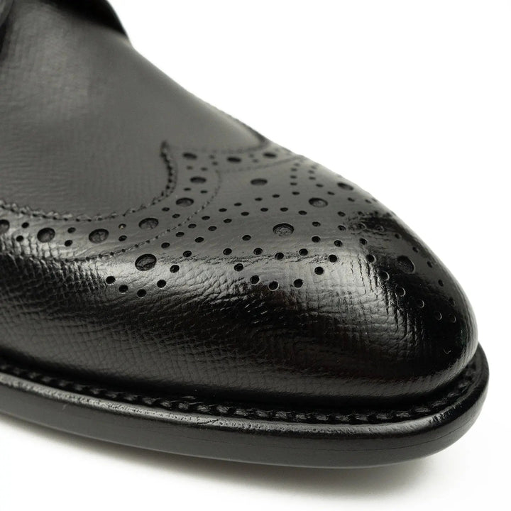 DV DIVINCH men’s shoes, handcrafted leather shoes, calfskin footwear, men’s designer shoes, leather dress shoes, brogue shoes, Derby shoes, Oxford shoes, monk strap shoes, Chelsea boots, lug sole footwear