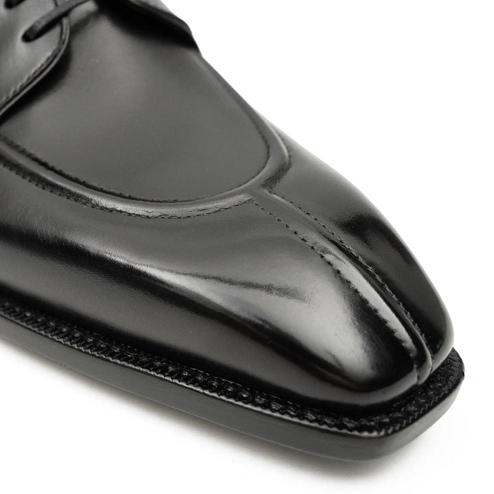 DV DIVINCH men’s shoes, handcrafted leather shoes, calfskin footwear, men’s designer shoes, leather dress shoes, brogue shoes, Derby shoes, Oxford shoes, monk strap shoes, Chelsea boots, lug sole footwear