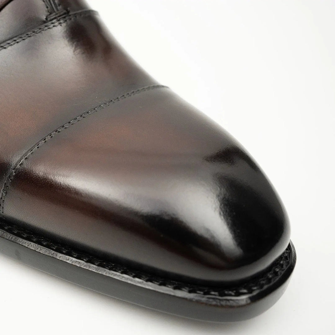 DV DIVINCH men’s shoes, handcrafted leather shoes, calfskin footwear, men’s designer shoes, leather dress shoes, brogue shoes, Derby shoes, Oxford shoes, monk strap shoes, Chelsea boots, lug sole footwear