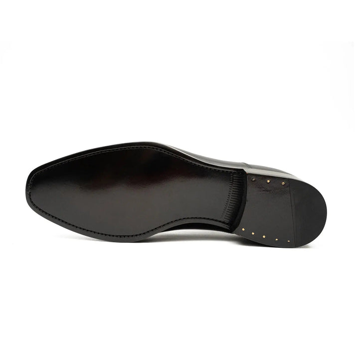 DV DIVINCH men’s shoes, handcrafted leather shoes, calfskin footwear, men’s designer shoes, leather dress shoes, brogue shoes, Derby shoes, Oxford shoes, monk strap shoes, Chelsea boots, lug sole footwear