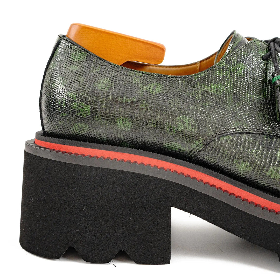 DV DIVINCH men’s shoes, handcrafted leather shoes, calfskin footwear, men’s designer shoes, leather dress shoes, brogue shoes, Derby shoes, Oxford shoes, monk strap shoes, Chelsea boots, lug sole footwear