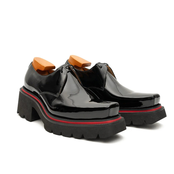 DV DIVINCH men’s shoes, handcrafted leather shoes, calfskin footwear, men’s designer shoes, leather dress shoes, brogue shoes, Derby shoes, Oxford shoes, monk strap shoes, Chelsea boots, lug sole footwear