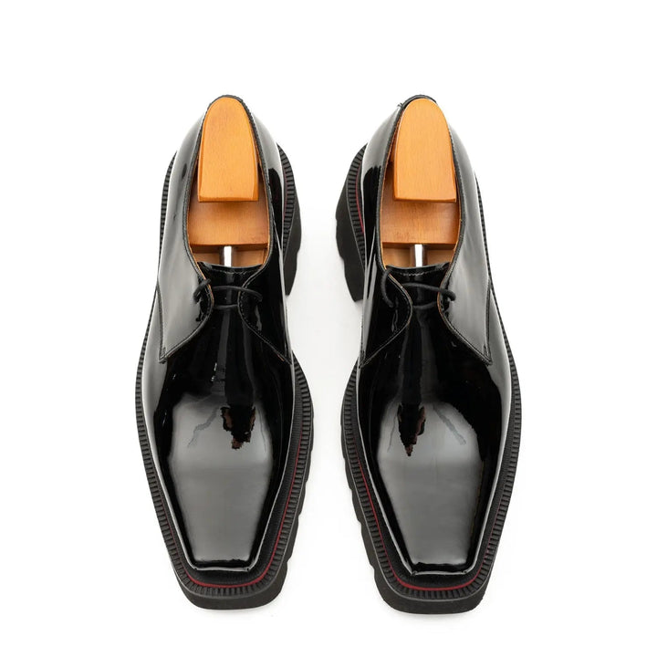 DV DIVINCH men’s shoes, handcrafted leather shoes, calfskin footwear, men’s designer shoes, leather dress shoes, brogue shoes, Derby shoes, Oxford shoes, monk strap shoes, Chelsea boots, lug sole footwear