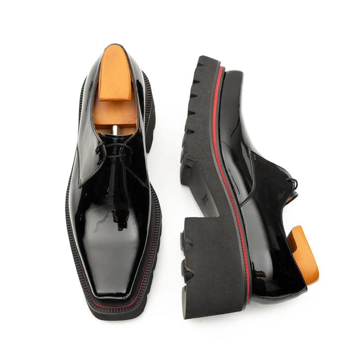 DV DIVINCH men’s shoes, handcrafted leather shoes, calfskin footwear, men’s designer shoes, leather dress shoes, brogue shoes, Derby shoes, Oxford shoes, monk strap shoes, Chelsea boots, lug sole footwear